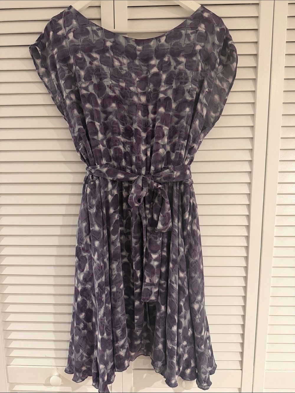 Alice + Olivia Purple Printed Belted Midi Dress